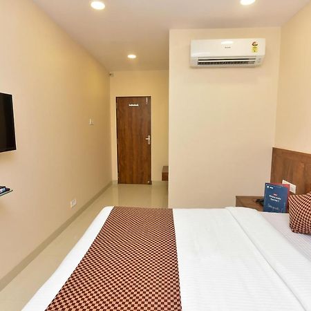 Oyo 8757 Prakash Inn Mumbai  Buitenkant foto