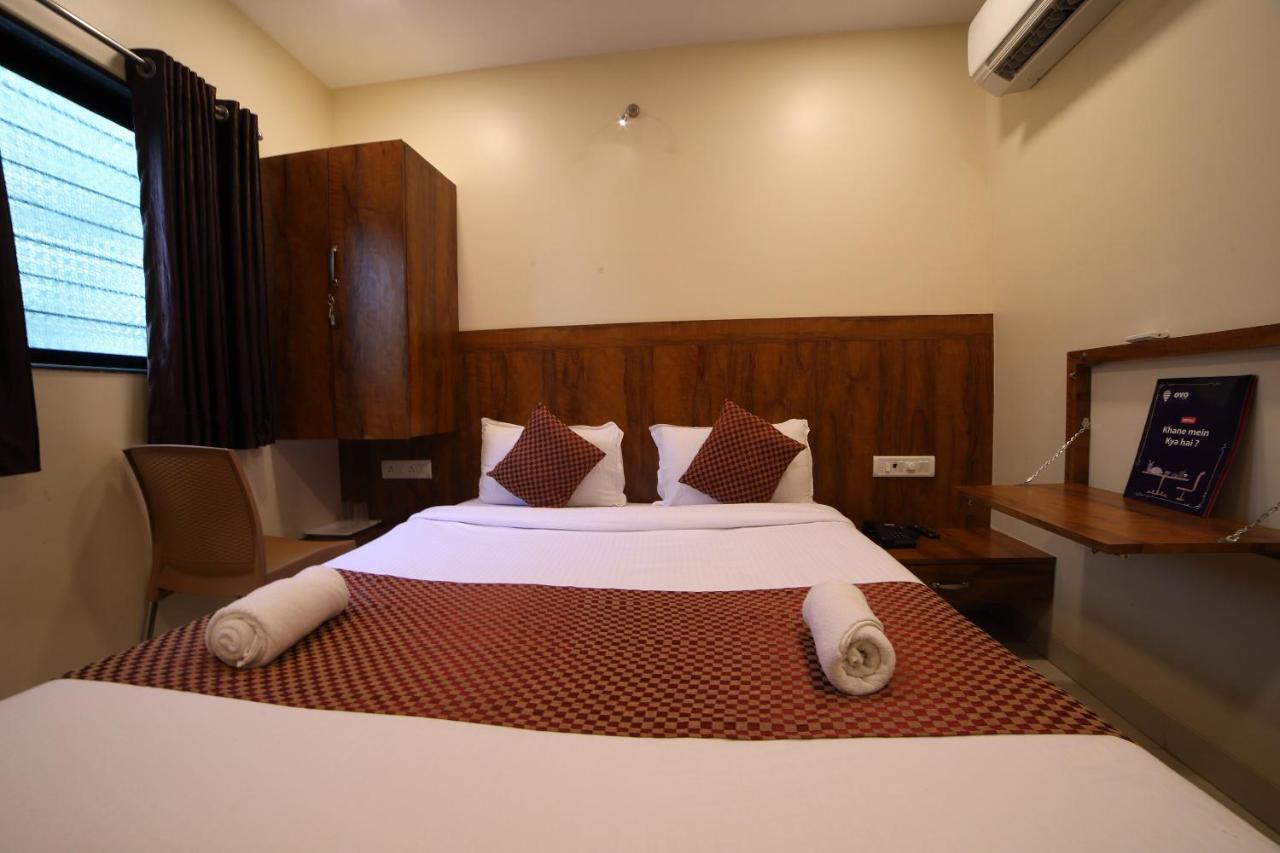 Oyo 8757 Prakash Inn Mumbai  Buitenkant foto