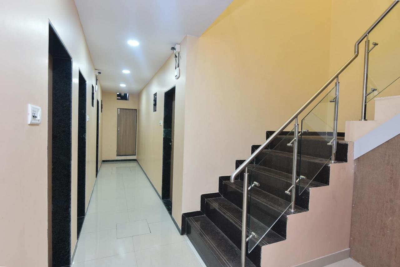 Oyo 8757 Prakash Inn Mumbai  Buitenkant foto